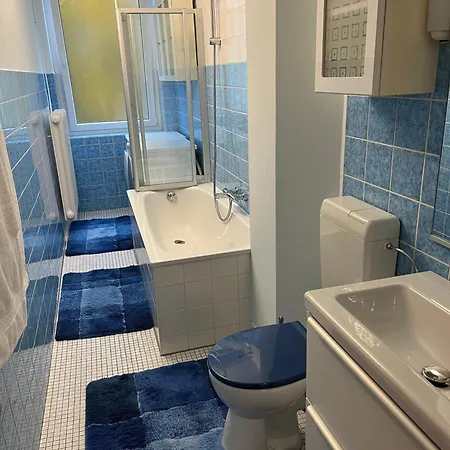 Zweitbettzimmer Two-bed Konukevi Hannover